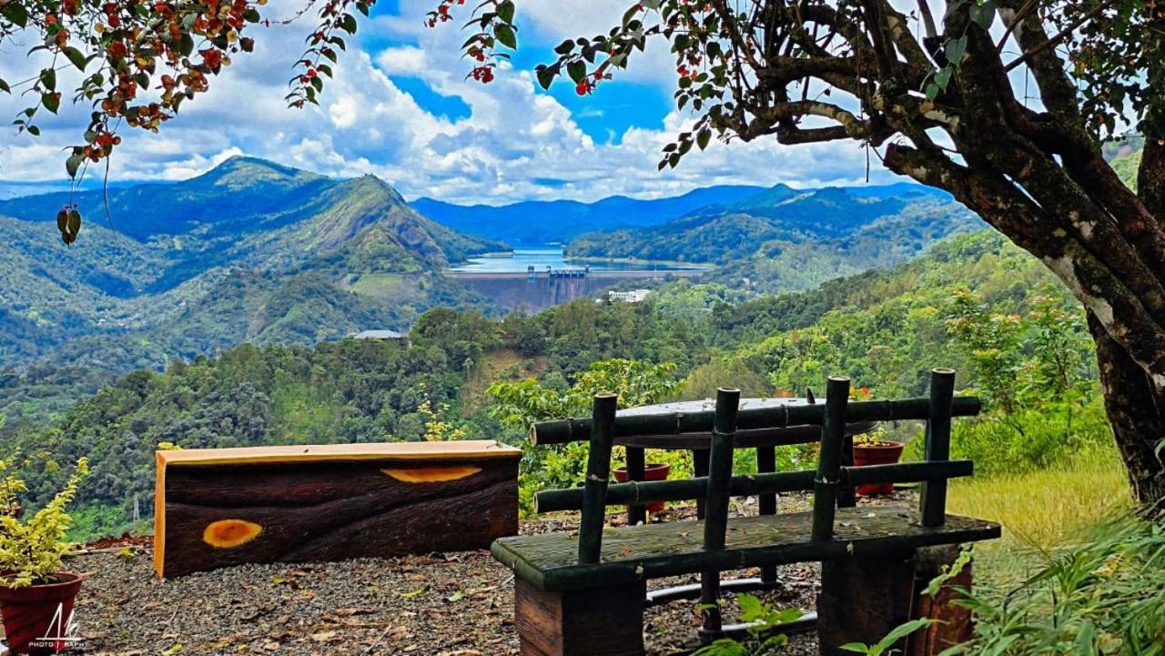 Idukki Dam View Resort Exteriör bild